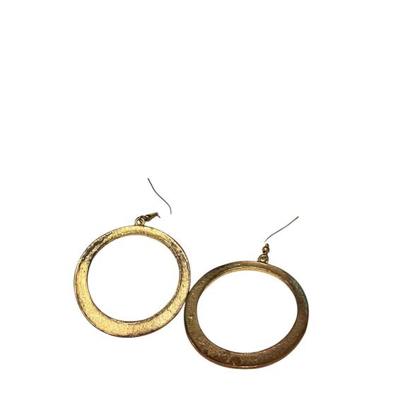 CIRCLE HOOP EARRINGS - Picture 3 of 3